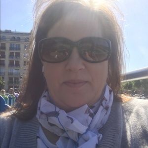 Meet your Posher, Jodi